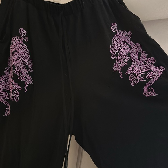 Sweatpants - Picture 2 of 3